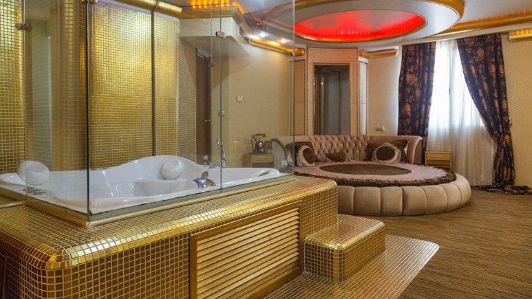 هتل سه ستاره مشهد خیابان امام رضابا 90% تخفیف قیمت 100% تضمین کیفیت و خدمات